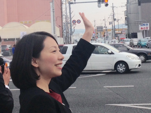 江村理紗代表質問のご案内