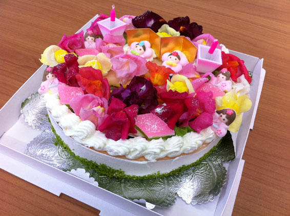 ひな祭りケーキ